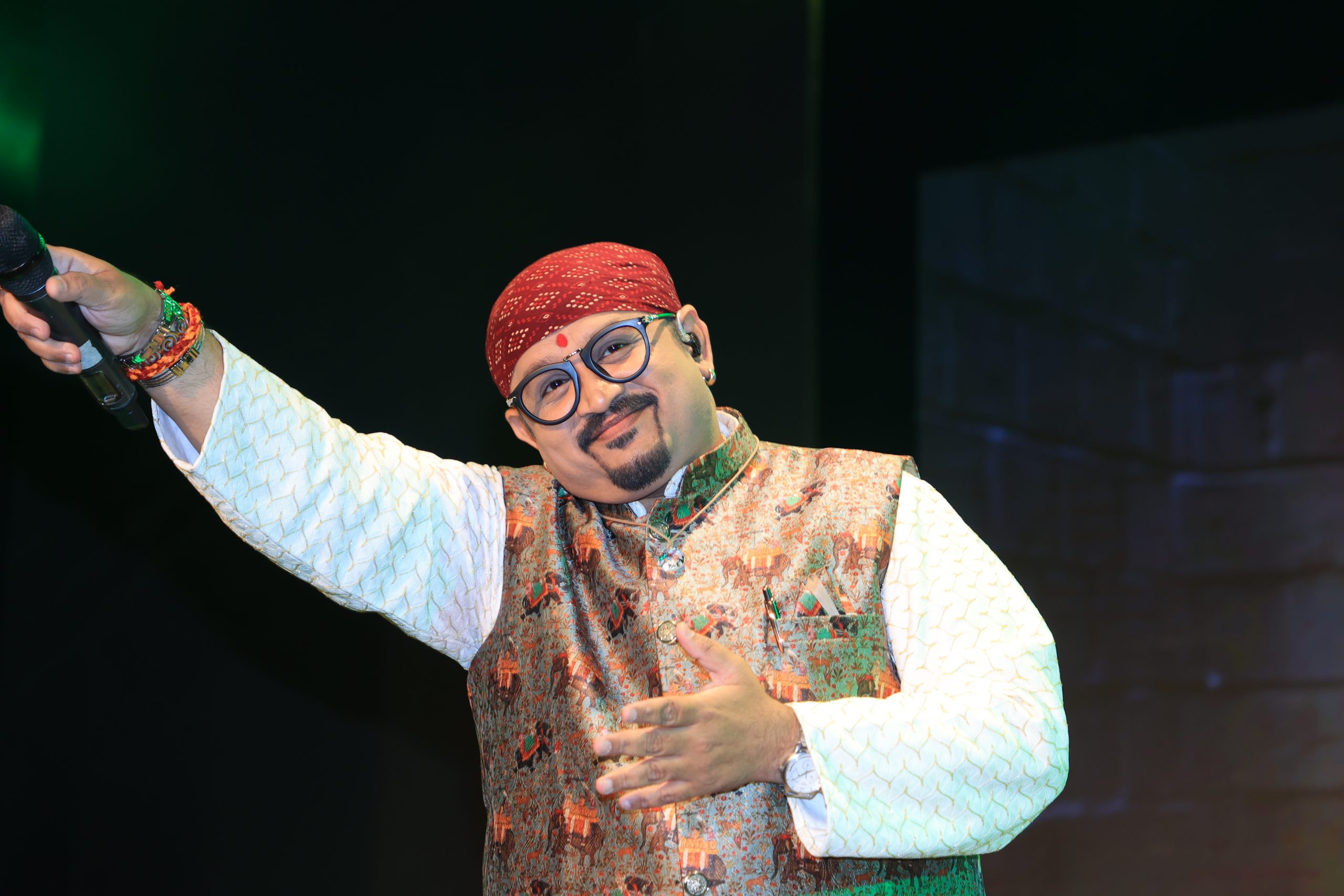 Abhijeet Ghoshal Singer Img 3