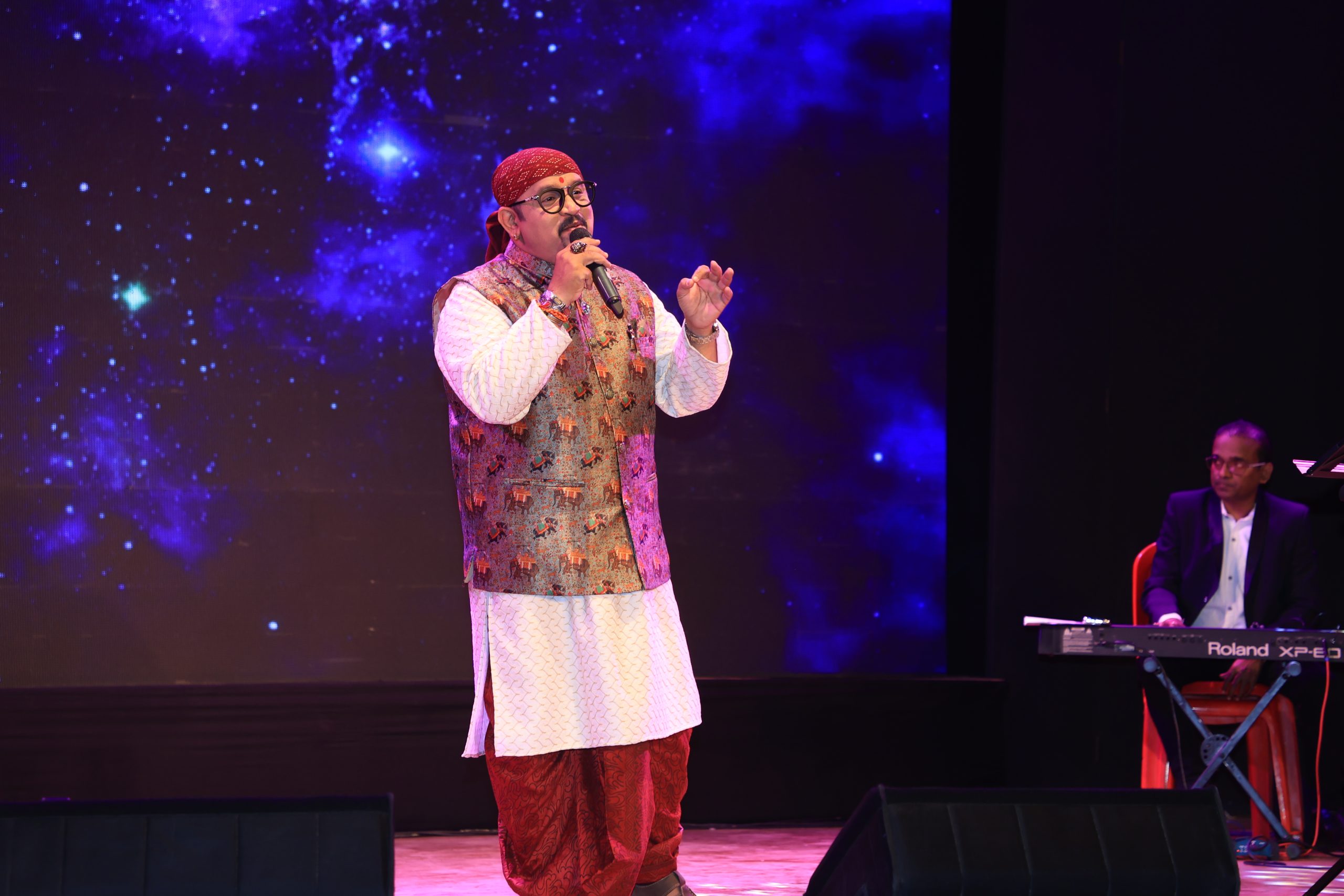 Abhijeet Ghoshal Singer Img 5