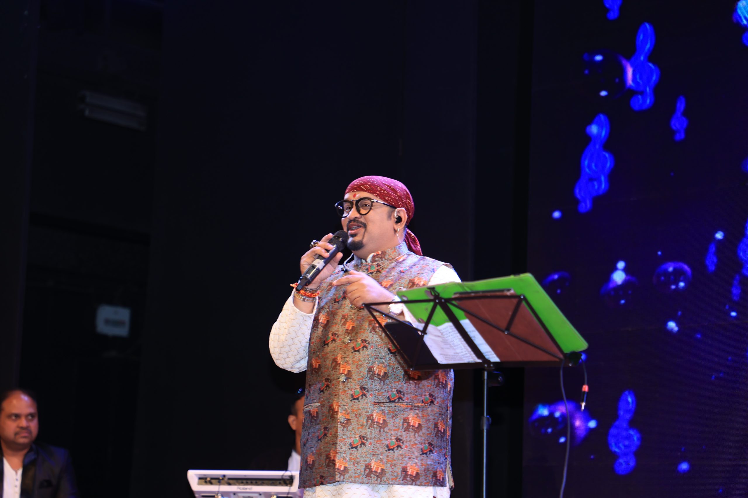 Abhijeet Ghoshal Singer Img 6