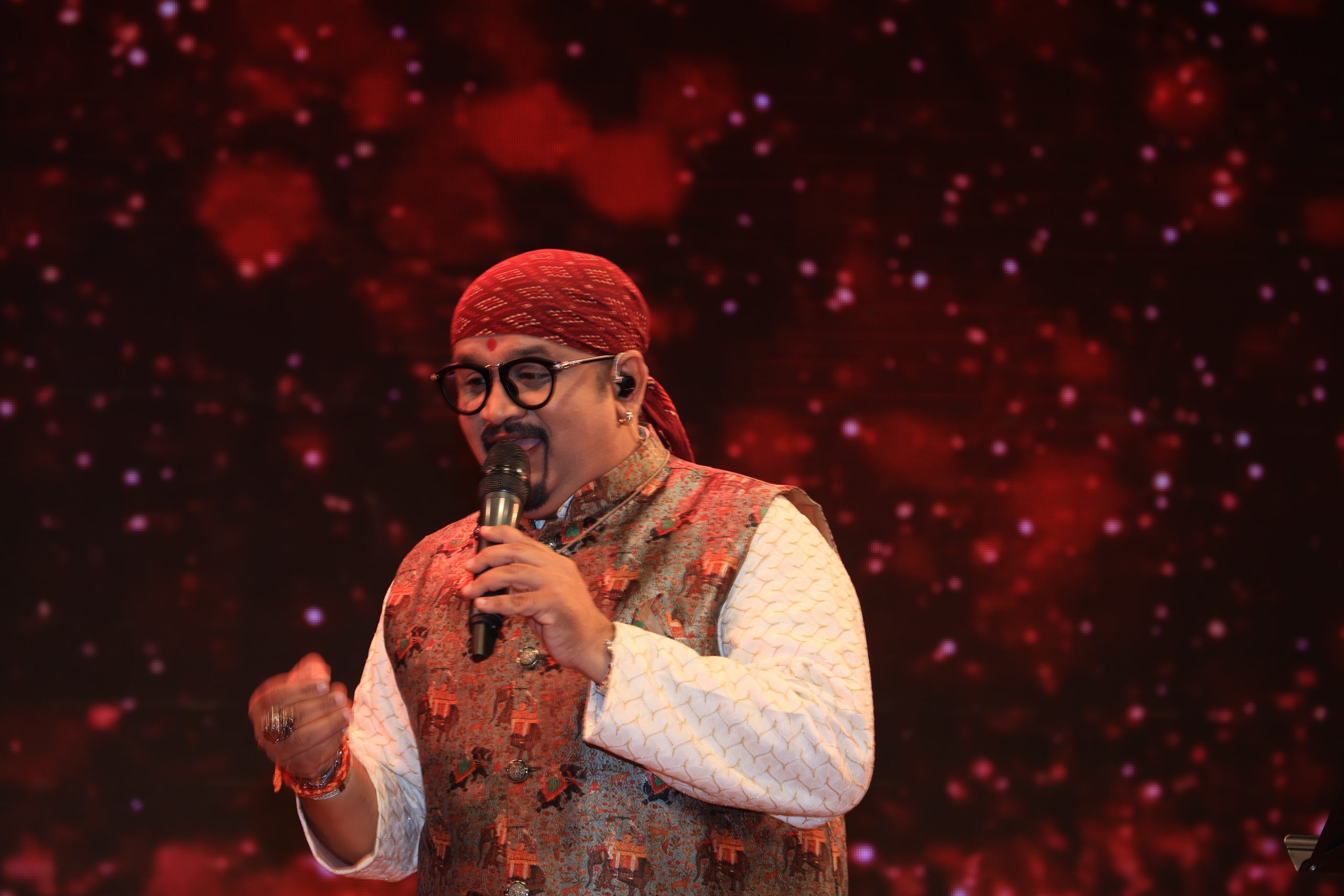 Abhijeet Ghoshal Singer Img 8