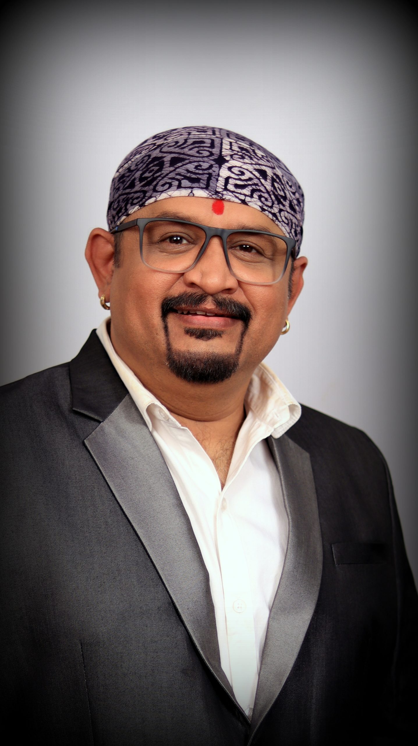 Abhijeet Ghoshal Singer Img 14