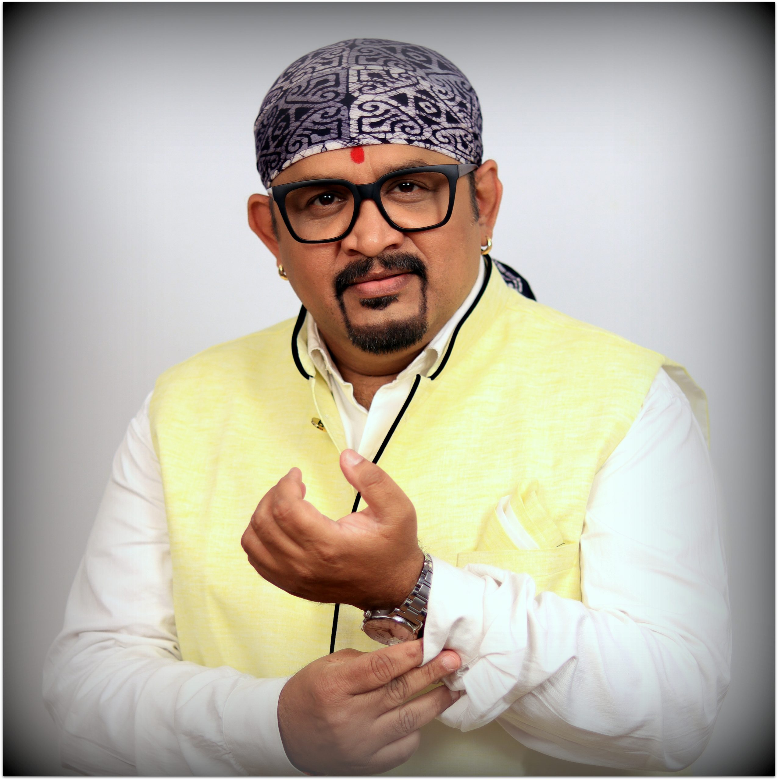 Abhijeet Ghoshal Singer Img 17